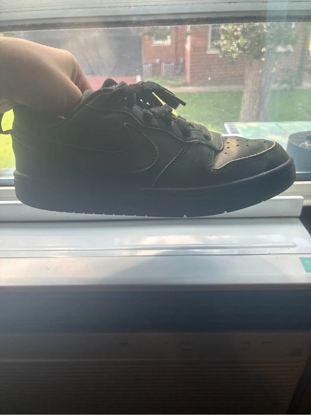 Nike Black Low-Top Leather Sneakers